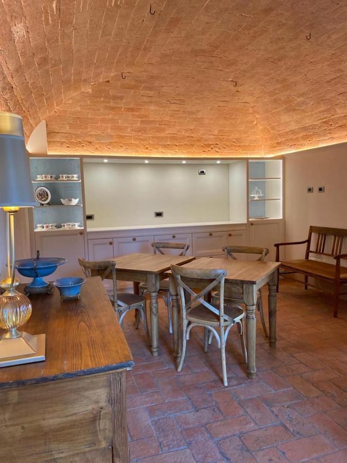 Relais Maria Cristina Bed & Breakfast Chianni Ngoại thất bức ảnh